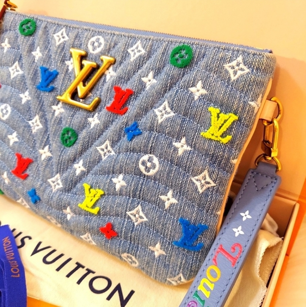 ✨️Like New . Authentic Louis Vuitton multicolor New Wave Denim wristlet pouch - Picture 8 of 17